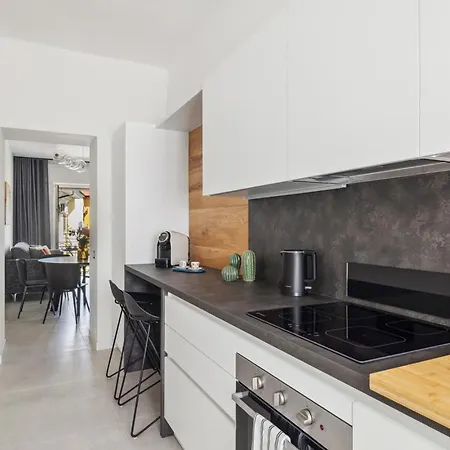 Casa Matilde * באוונו