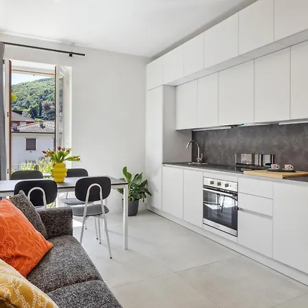 Casa Matilde * באוונו